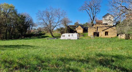 Perigord Noir, Projet en pierres du pays, en cours de renovation et  début d'extension sur joli terrain clos de murets