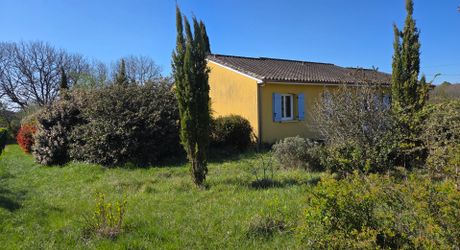 Maison de plain-pied située au calme