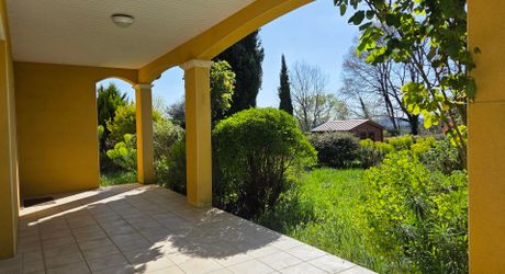 Maison de plain-pied située au calme