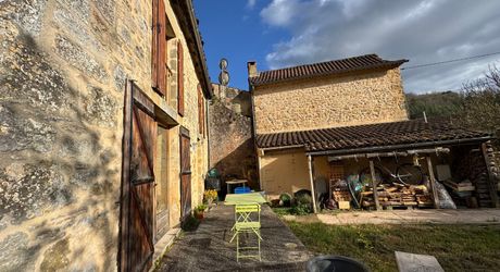 Ensemble ancien de deux maisons + garage indépendant