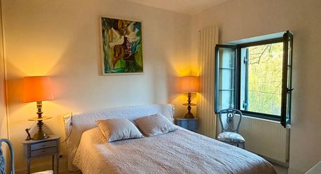 Maison en pierres avec source, ruisseau et piscine – Proche Sarlat-la-Canéda