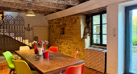 Maison en pierres avec source, ruisseau et piscine – Proche Sarlat-la-Canéda