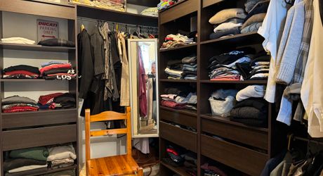 Maison ossature bois avec vaste séjour, suites, piscine et panneaux solaires