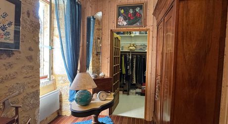 Charmante maison en pierre au cœur du village