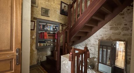 Charmante maison en pierre au cœur du village