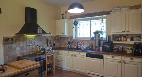 Propriété de charme – 3 maisons sur 2 ha, sans vis-à-vis, piscine, gîtes prêts à exploiter