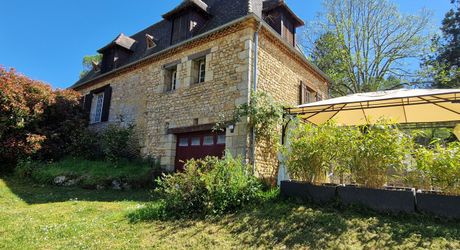 Propriété de charme – 3 maisons sur 2 ha, sans vis-à-vis, piscine, gîtes prêts à exploiter