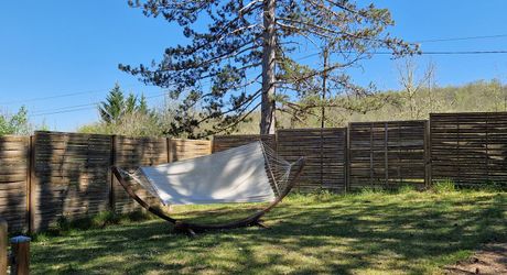 Propriété de charme – 3 maisons sur 2 ha, sans vis-à-vis, piscine, gîtes prêts à exploiter