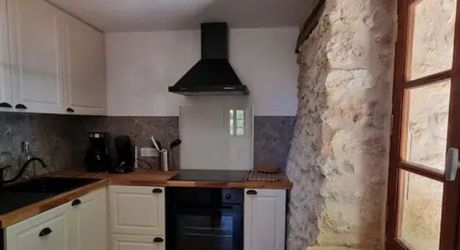 Propriété de charme – 3 maisons sur 2 ha, sans vis-à-vis, piscine, gîtes prêts à exploiter