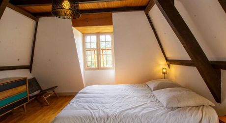 Propriété de charme – 3 maisons sur 2 ha, sans vis-à-vis, piscine, gîtes prêts à exploiter