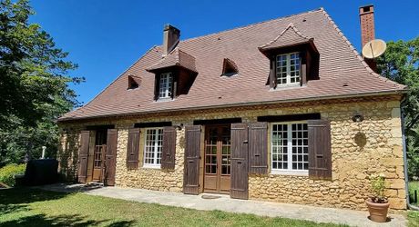 Propriété de charme – 3 maisons sur 2 ha, sans vis-à-vis, piscine, gîtes prêts à exploiter