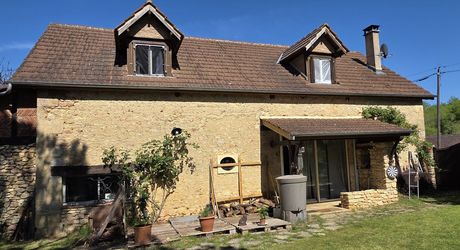 Propriété de charme – 3 maisons sur 2 ha, sans vis-à-vis, piscine, gîtes prêts à exploiter