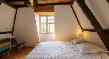 Propriété de charme – 3 maisons sur 2 ha, sans vis-à-vis, piscine, gîtes prêts à exploiter