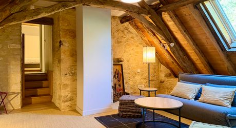 Maison de caractère rénovée avec piscine et vue dégagée entre Sarlat et  Souillac