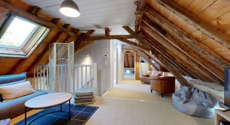 Maison de caractère rénovée avec piscine et vue dégagée entre Sarlat et  Souillac