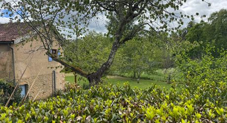 Maison ancienne charmante avec petite dépendance dans un petit hameau