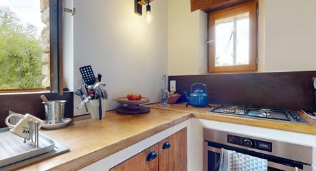 Maison ancienne charmante avec petite dépendance dans un petit hameau