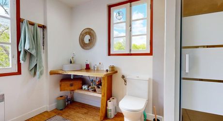 Maison ancienne charmante avec petite dépendance dans un petit hameau