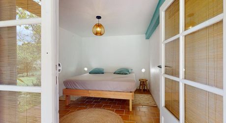 Maison ancienne charmante avec petite dépendance dans un petit hameau