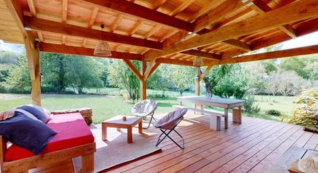 Maison ancienne charmante avec petite dépendance dans un petit hameau