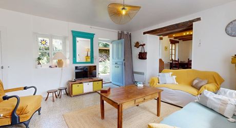 Maison ancienne charmante avec petite dépendance dans un petit hameau