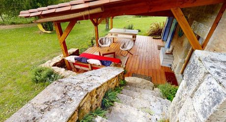 Maison ancienne charmante avec petite dépendance dans un petit hameau