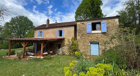 Maison ancienne pleine de charme avec petite dépendance (pour locatif) dans un hameau au calme