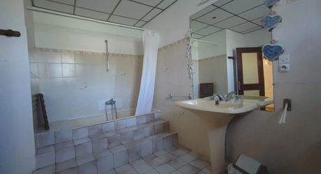 Spacieuse longère 13 pièces avec piscine à Beaumontois