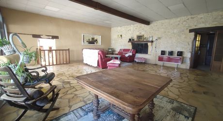 Spacieuse longère 13 pièces avec piscine à Beaumontois