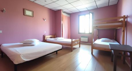 Spacieuse longère 13 pièces avec piscine à Beaumontois