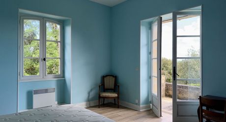 Entre ciel et vallées, une maison de pierre au cœur du Périgord Noir
