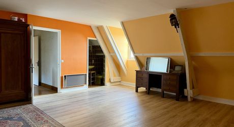 Entre ciel et vallées, une maison de pierre au cœur du Périgord Noir