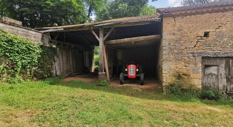 CORPS DE FERME
