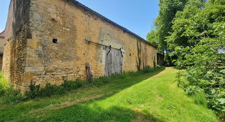 CORPS DE FERME
