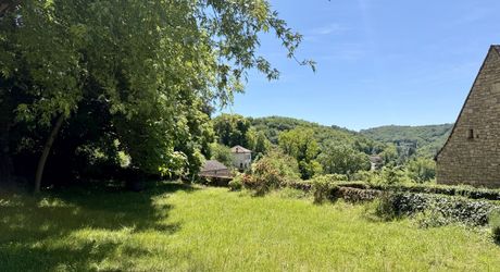 EXCLUSIVITÉ - Manoir médiéval avec vue panoramique et jardin suspendu en Périgord Noir proche Sarlat
