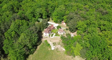 Propriété de charme au calme absolu sur 3 hectares