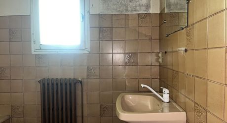 Beau bien de caractère avec dépendances à rénover – Idéal projet touristique ou familial Périgord Noir
