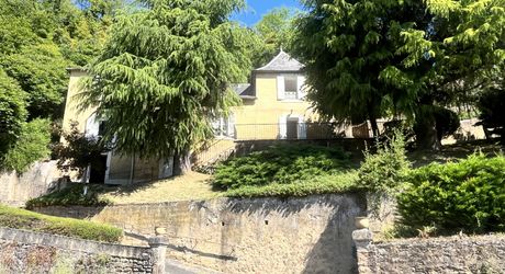 Maison en pierre à rénover entièrement – Proche Belvès.
