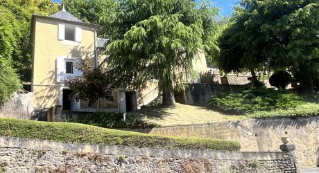 Maison en pierre à rénover entièrement – Proche Belvès.