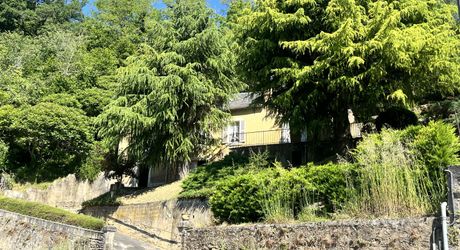 Maison en pierre à rénover entièrement – Proche Belvès.