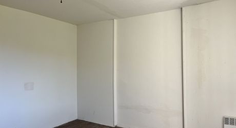 Maison en pierre à rénover entièrement – Proche Belvès.