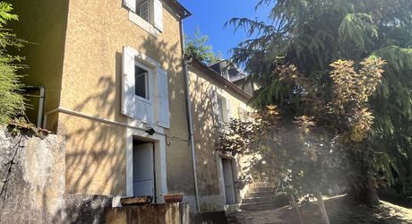 Maison en pierre à rénover entièrement – Proche Belvès.