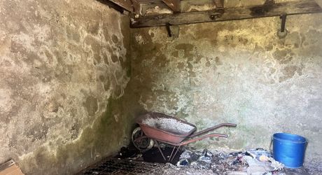Maison en pierre à rénover entièrement – Proche Belvès.