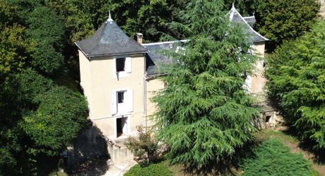 Maison en pierre à rénover entièrement – Proche Belvès.