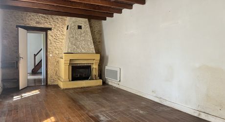 Maison en pierre à rénover entièrement – Proche Belvès.