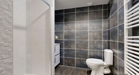 Appartement avec deux balcons et parking en sous-sol – La Teste-de-Buch