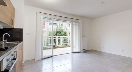 Appartement avec deux balcons et parking en sous-sol – La Teste-de-Buch