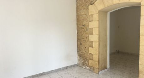 Maison avec 2 chambres, proche de toutes commodités