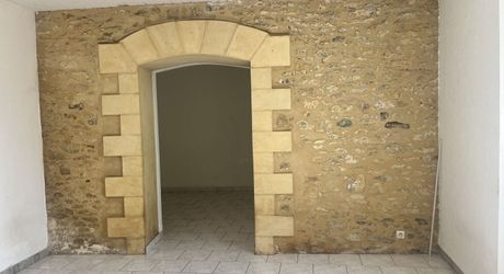 Maison avec 2 chambres, proche de toutes commodités