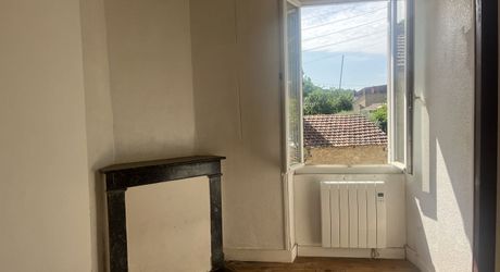 Maison avec 2 chambres, proche de toutes commodités